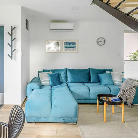 Amazing In With Sauna